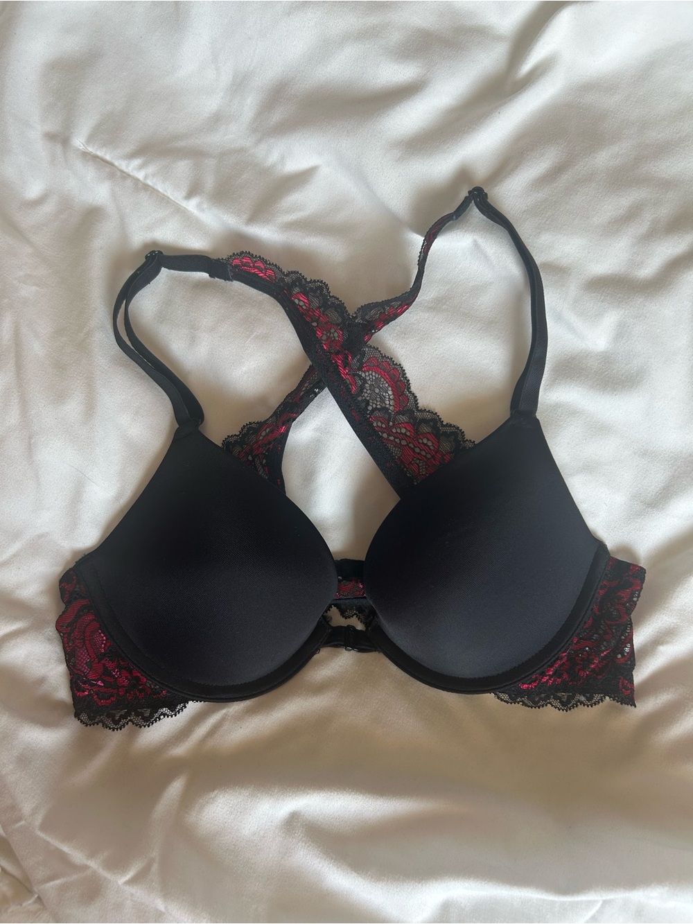 La Senza Black & Red Lace Push-Up Bra Front Closure Racerback